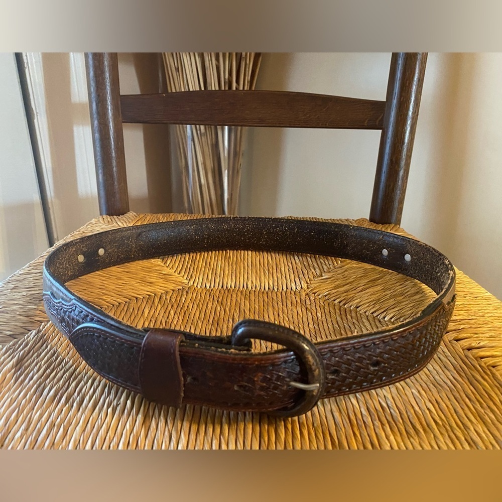 Mexican Tooled Leather Belt with western cowboy design Sz 36 unisex